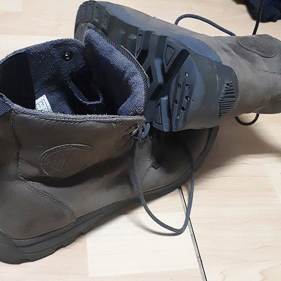 Palladium Boots - Picture 4 of 5